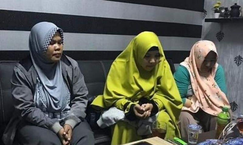 Nah Loh! Wanita Pelaku Kampanye Hitam Ternyata Pernah Bertemu Fadli Zon!