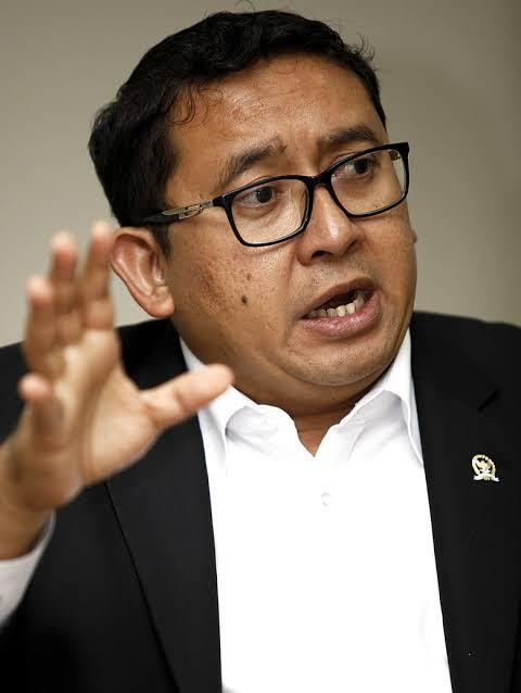 Fadli Zon: Masyarakat Ingin Jokowi Diganti