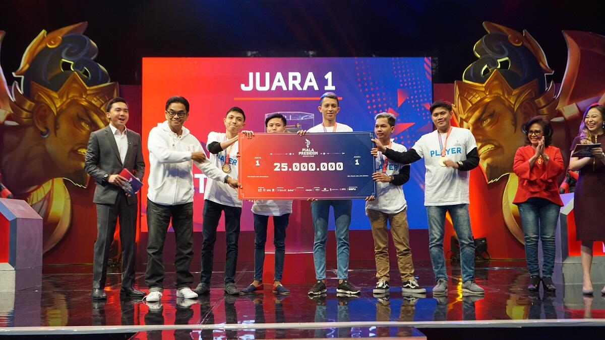 Libas UNLOYAL di Final, STAR8 Juarai Piala Presiden Esports 2019 Regional Manado