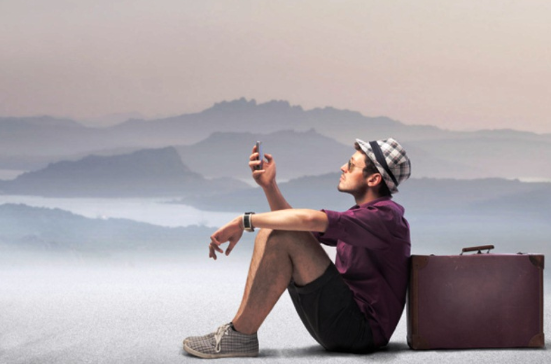 Suka Travelling? Pastikan Smartphonemu Mendukung Wisatamu Ya!