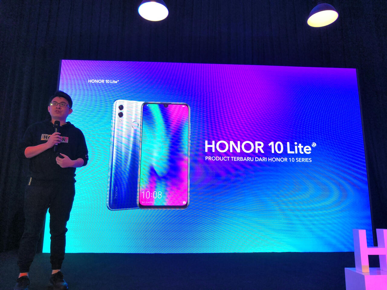 Honor 10 Lite Meluncur di Indonesia, Ponsel Kelas Menengah Rasa Flagship