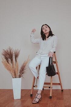 Butuh Inspirasi Fashion Sis? Mungkin Gaya Tya Magdalena Bisa Jadi Panutanmu!