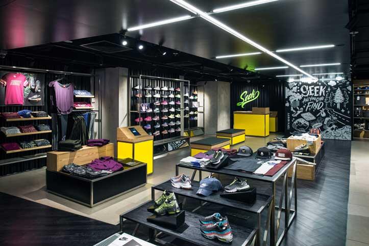"Saatnya Impian Jadi Nyata": 10 Toko Sneakers Paling Keren Di Singapore!