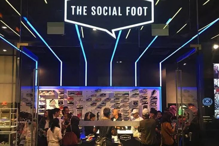 "Saatnya Impian Jadi Nyata": 10 Toko Sneakers Paling Keren Di Singapore!