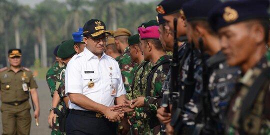 Anies Persilakan Warga Gugat Aturan Daripada Kirim Demo Bayaran ke Balai Kota