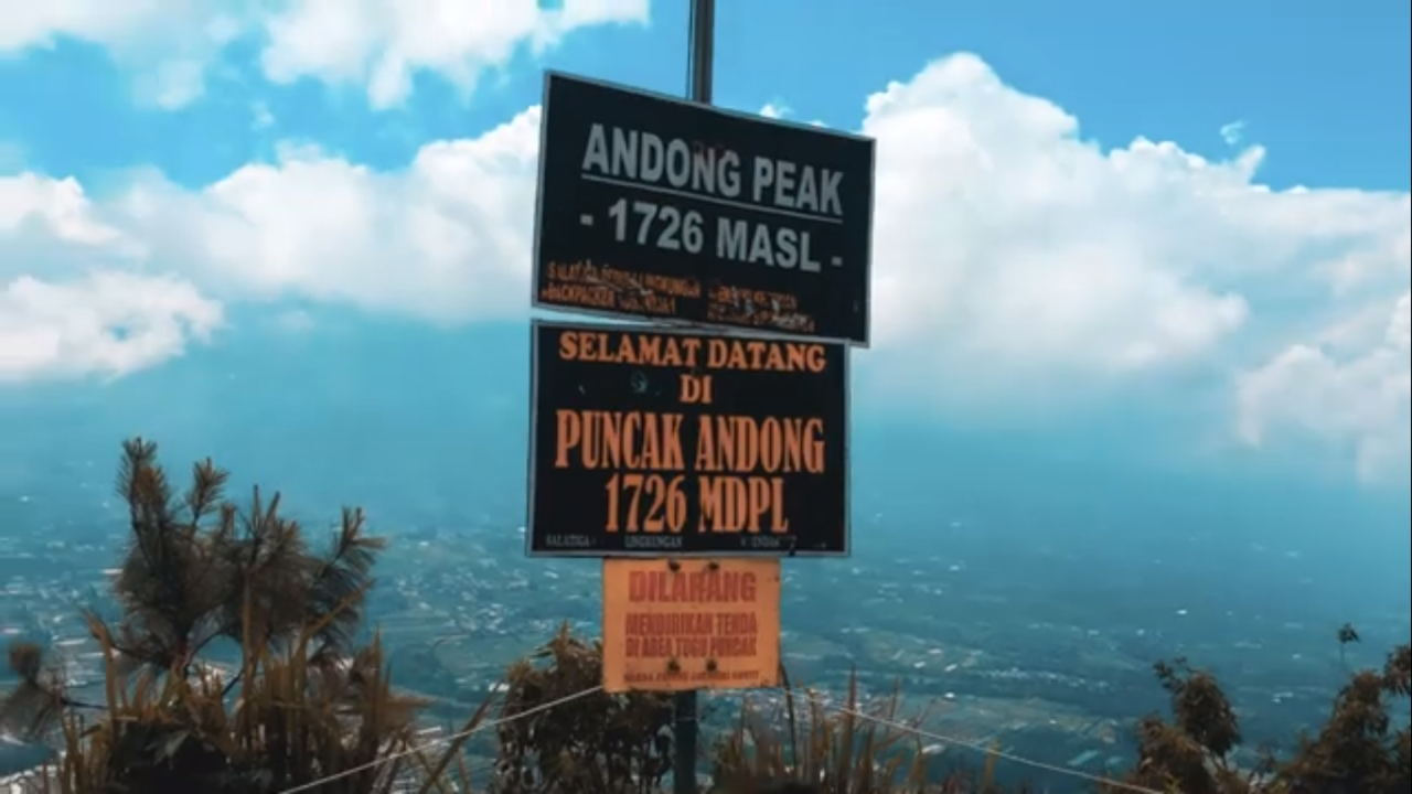 Menaklukan gunung andong yang pertama kali, keindahan nya luar biasa