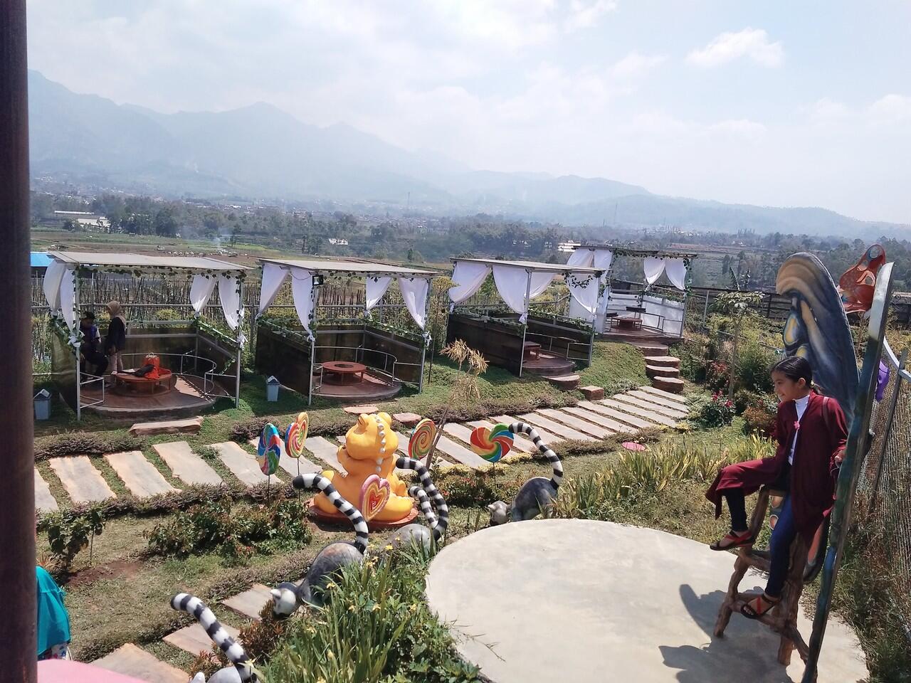 Mengenal Kafe Sawah Dari Sejarah Desanya