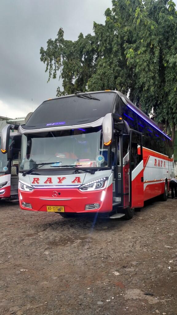 &#91;COC&#93; R A Y A SUPER TOP: Sebuah Kenyamanan Bus Malam yang Tak Tertandingi