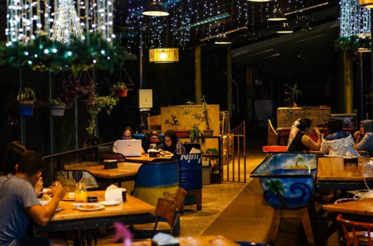 Ini Nih 5 Tipe Pemburu WIFI, Agan Termasuk yang Mana?