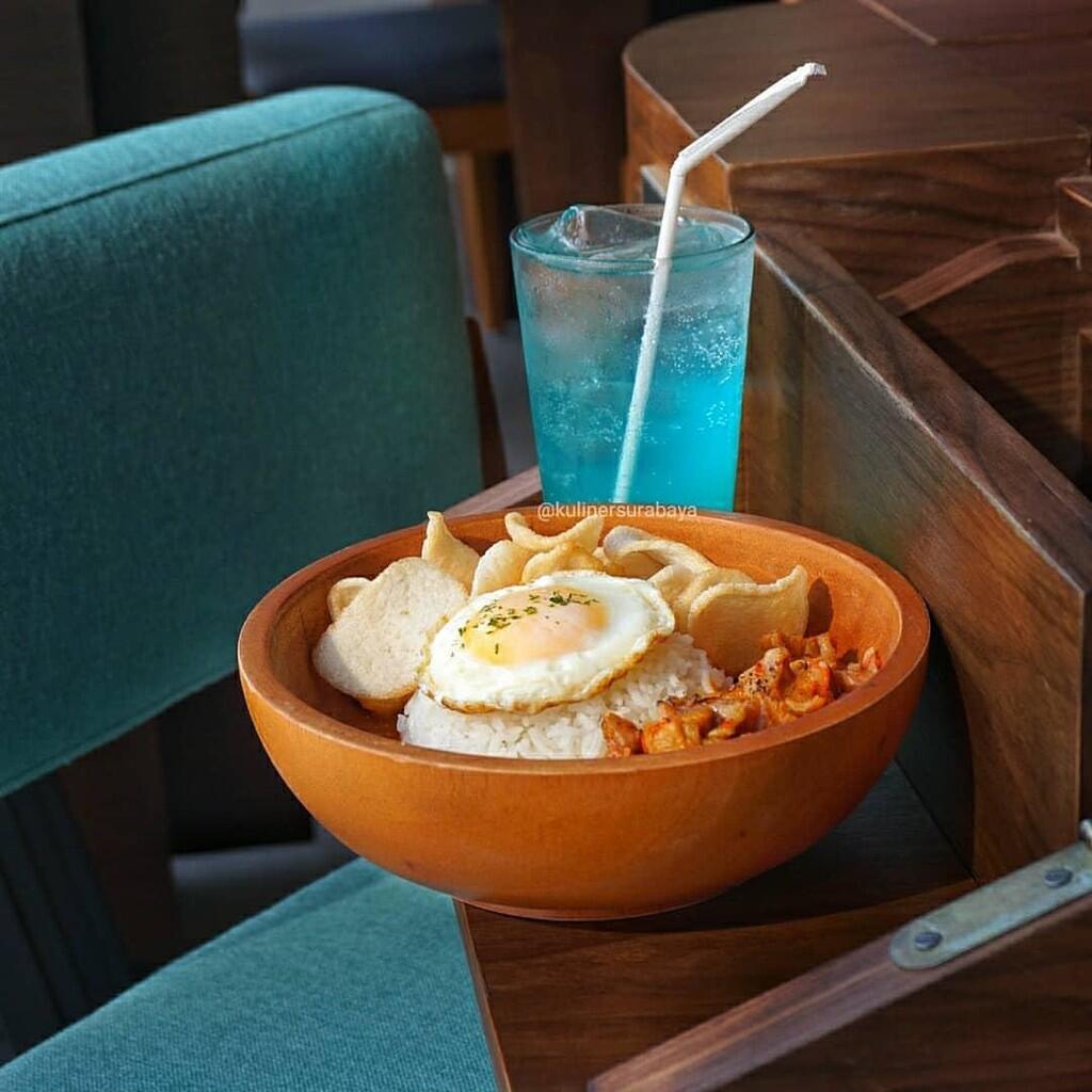 The Vault Board Game Cafe - Makan Sambil Bermain Game Seru