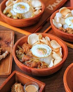 The Vault Board Game Cafe - Makan Sambil Bermain Game Seru