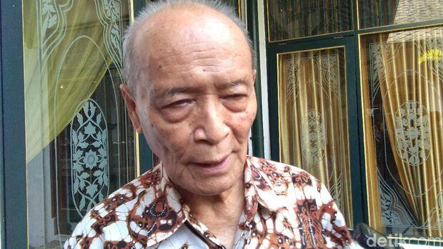 Sebut Puisi Neno Biadab, Buya Syafii Diminta Fadli Zon Belajar soal Sastra