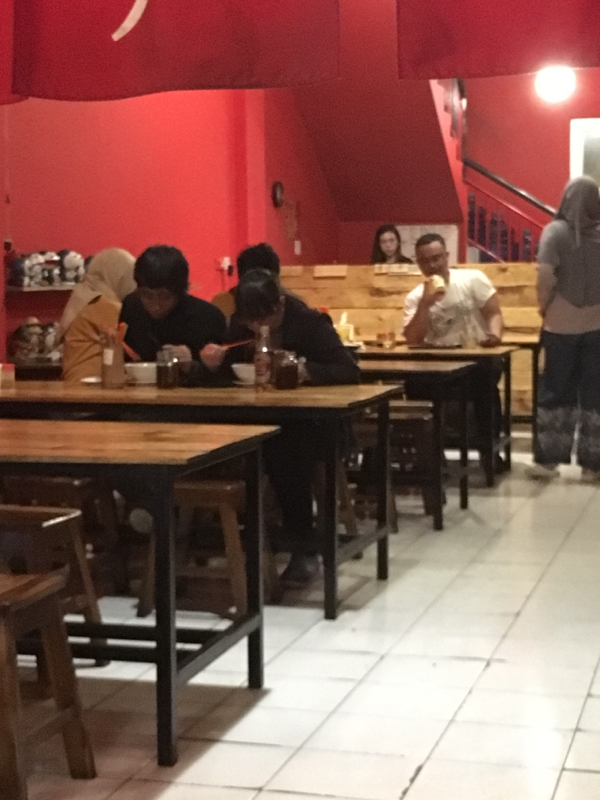 TABERU RAMEN , Tempat Nongkrong Bernuansa Jepang di SURABAYA