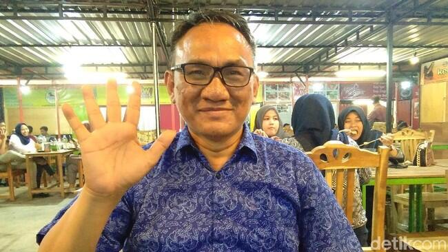 Polisi: Andi Arief Ditangkap Sendirian Saat di Kamar Hotel