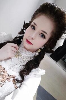 Gadis Finlandia Berdandan Ala Lolita Setiap Hari GanSis!