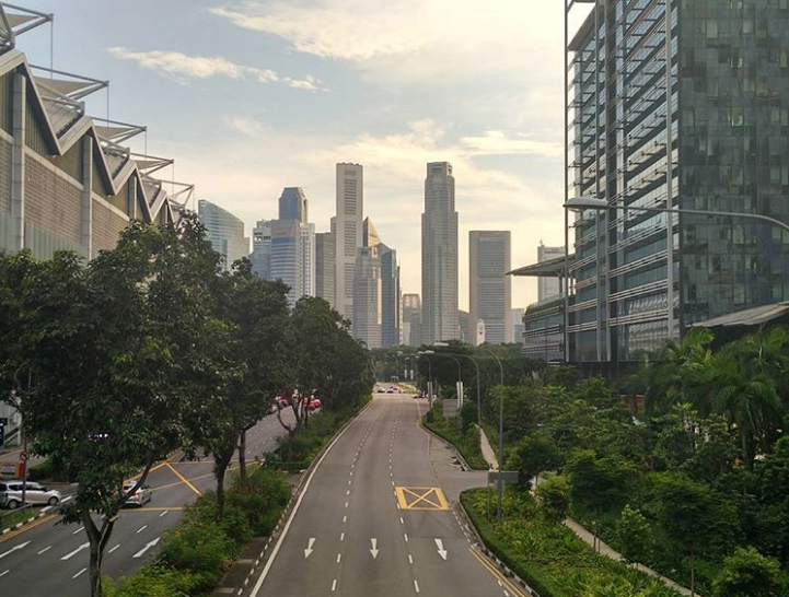 "Saatnya Impian Jadi Nyata":5 Hal Ini Menunjukkan Taat Aturan Adalah Budaya Singapura