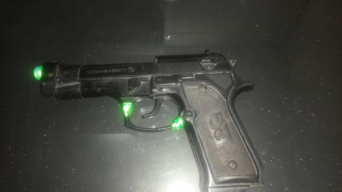 Seorang Pria di Amerika Tak Sengaja Tembak Kemaluannya Sendiri Saat Jalan-jalan Pagi