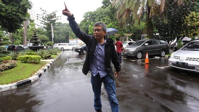 Kisah bung rocky perihal tamasyanya ke Jember