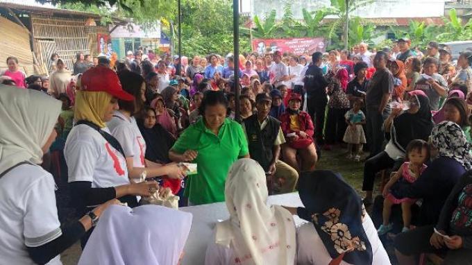 Perempuan Jenggala Center Gelar Baksos dan Pasar Murah di Jakarta Utara