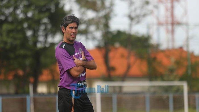 Stefano Cugurra Sudah Siapkan Taktik Agar Bali United Tumbangkan Semen Padang