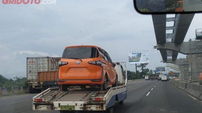 Toyota Bicara Masa Depan Sienta Hybrid di Indonesia