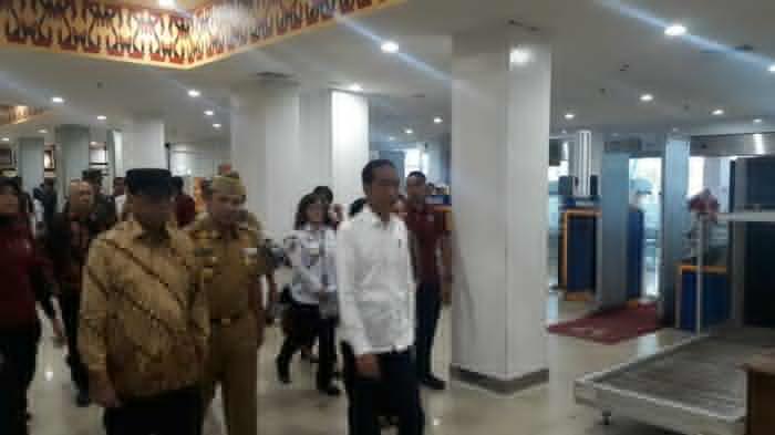 Jokowi Minta Ada Kereta Bandara di Raden Inten II Lampung