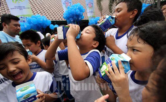 Seberapa Efektif Susu Peninggi Badan Merangsang Petumbuhan Tulang?