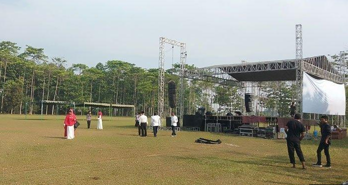 Kegiatan Tabligh Akbar Bersama Ma'ruf Amin Sepi, Panitia: Ma'aruf Amin Batal Datang