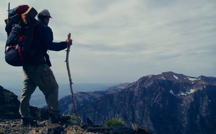 Perbedaan Antara Pendaki Gunung Sejati dan Pendaki Gunung Tukang Selfie