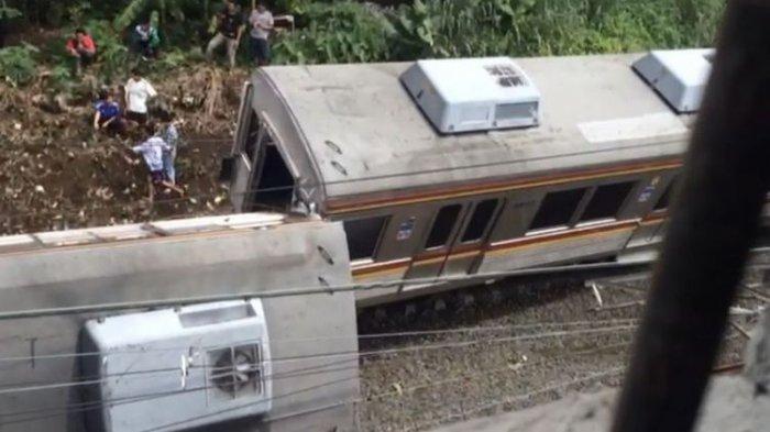 BREAKING NEWS: KRL Anjlok Tertimpa Tiang Listrik di Antara Stasiun Cilebut dan Bogor