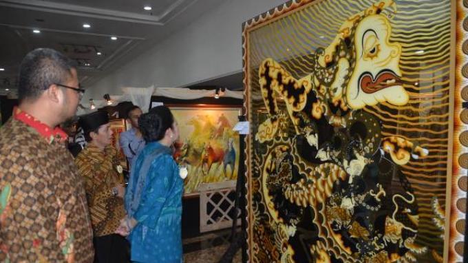 Budaya Melukis Memudar, Komunitas Indonesia Tersenyum Gelar Lomba Pelukis Jalanan