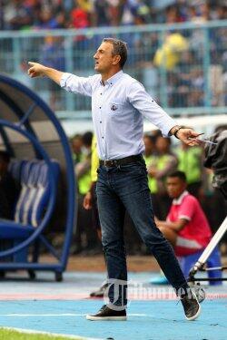 Seslija Bingung Arema FC Kehilangan Banyak Pemain di Laga Penting