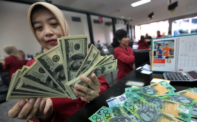 Pagi Ini, Kurs Rupiah Terdepresiasi Enam Poin