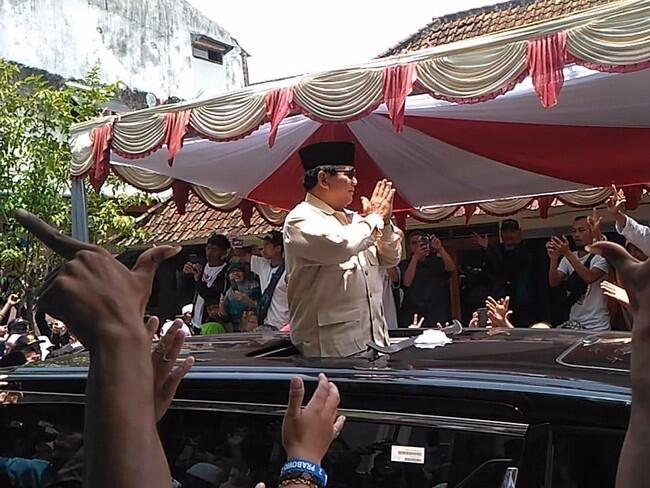 Pria yang Ditepak Prabowo Seorang Polisi, Minta Maaf soal Pengawalan