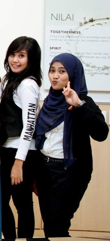 Muslimah super cantiikk bak seleb si kembang desa d kampung saya..