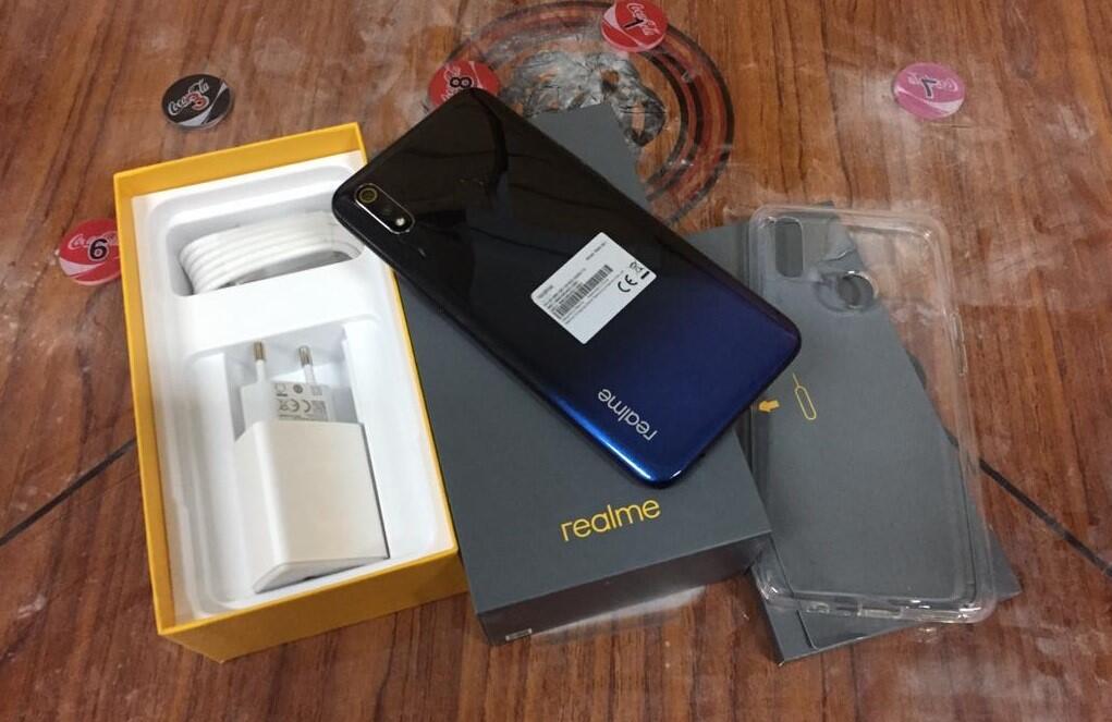 Unboxing realme 3 Berasa Ada Yang Kurang, Cekidot Deh Gan!