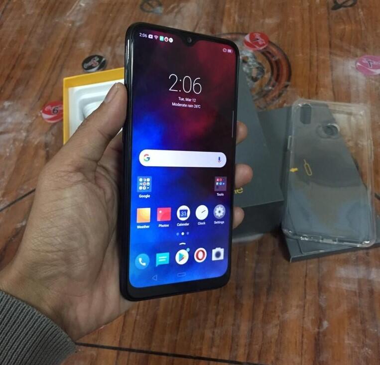 Unboxing realme 3 Berasa Ada Yang Kurang, Cekidot Deh Gan!