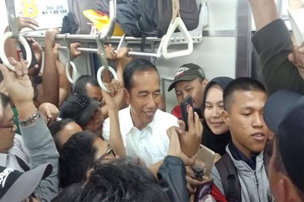 Meraih Simpati Ala Jokowi Dan Prabowo