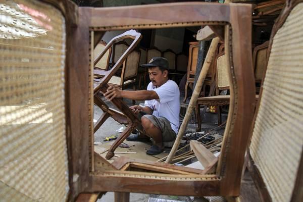 MENINGKATKAN INDUSTRI MEBEL