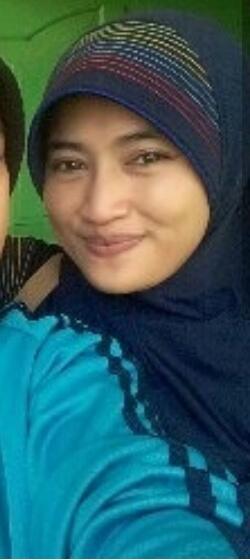 Muslimah super cantiikk bak seleb si kembang desa d kampung saya..