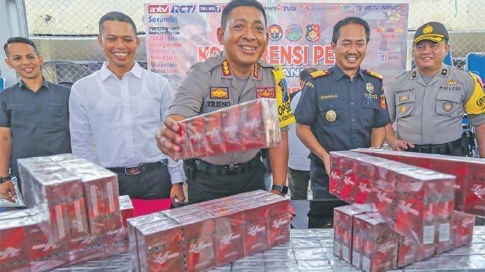 Rokok Ilegal Disita, Sopir Diamankan