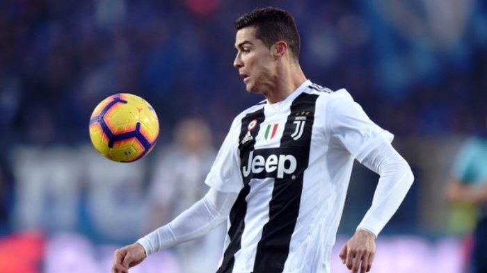 Ronaldo Disebut Binatang oleh Maradona