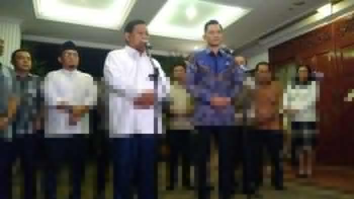Isi Pertemuan Prabowo - AHY: Saling Tukar Informasi di Lapangan