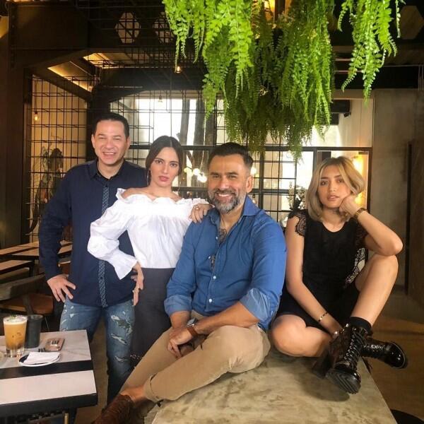 Ngehost Bareng, 10 Potret Mama Hits Nia Ramadhani & Jessica Iskandar