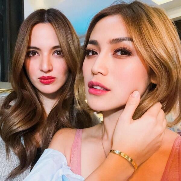 Ngehost Bareng, 10 Potret Mama Hits Nia Ramadhani & Jessica Iskandar