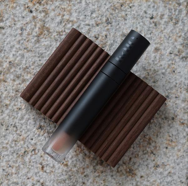 5 Rekomendasi Lip Gloss Asal Brand Lokal untuk Bibir Berkilau Alami!