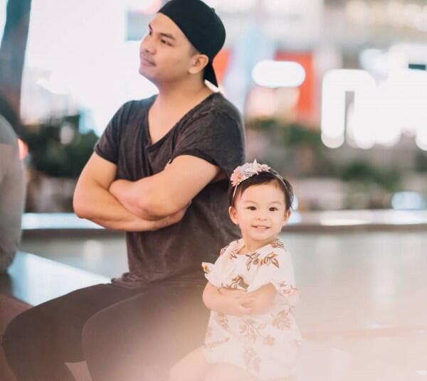 10 Pose Kompak Glenn Alinskie & Nastusha, Bikin Gemes!