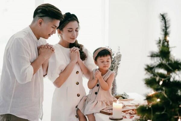 10 Pose Kompak Glenn Alinskie & Nastusha, Bikin Gemes!