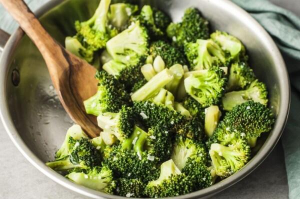 10 Fakta Ilmiah Kenapa Makan Pelan Bikin Cepat Kenyang, Pas untuk Diet