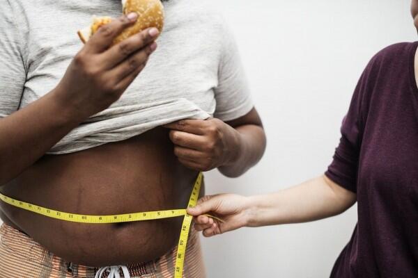 10 Fakta Ilmiah Kenapa Makan Pelan Bikin Cepat Kenyang, Pas untuk Diet